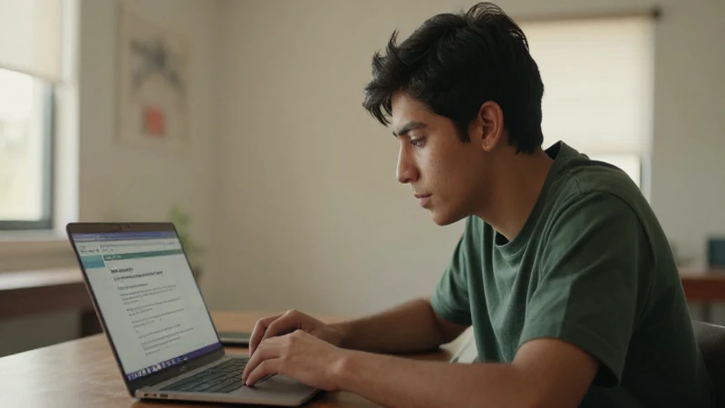 Estudiante mestizo rellena formulario online